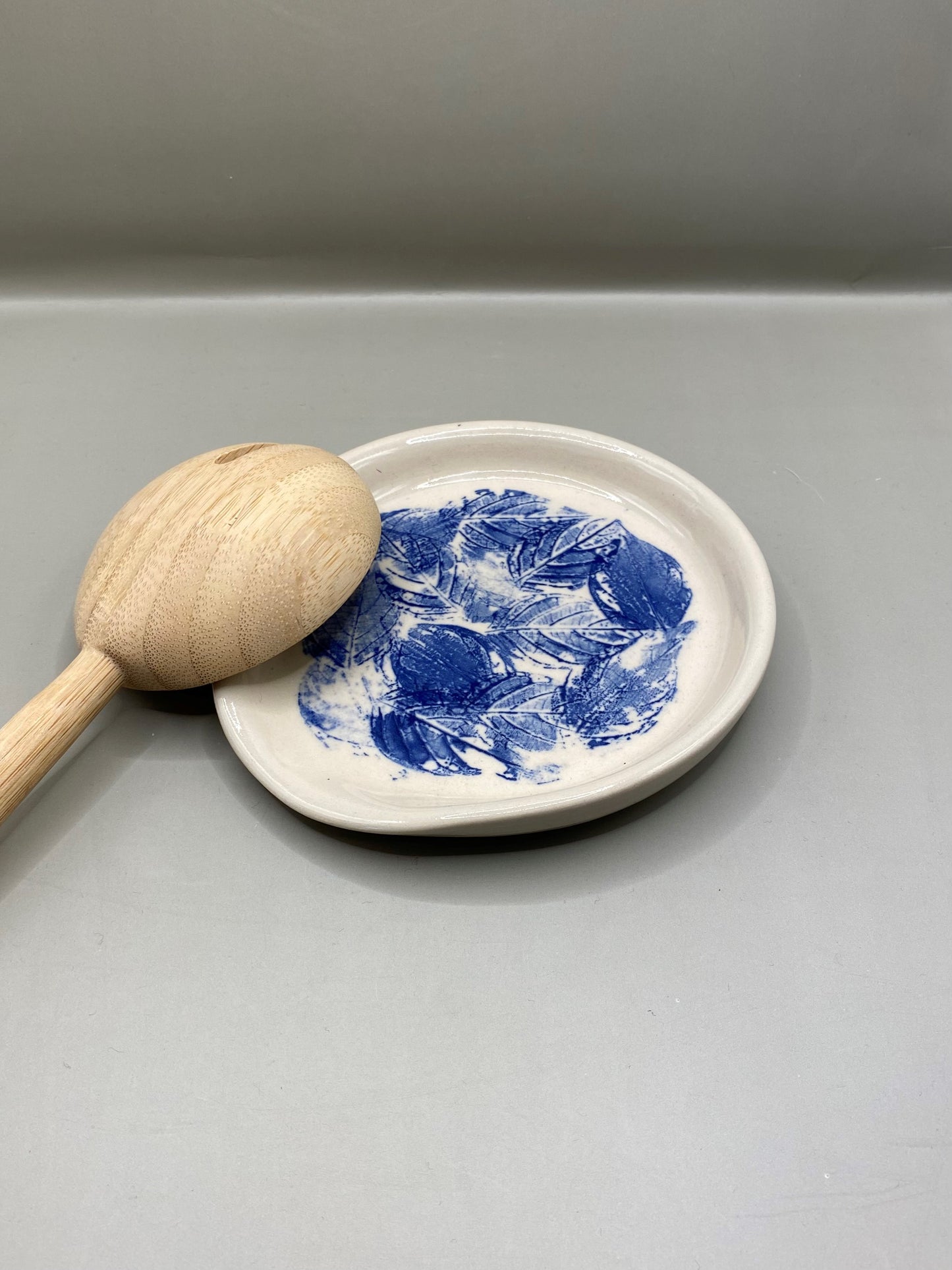 צלוחית לכף עלים