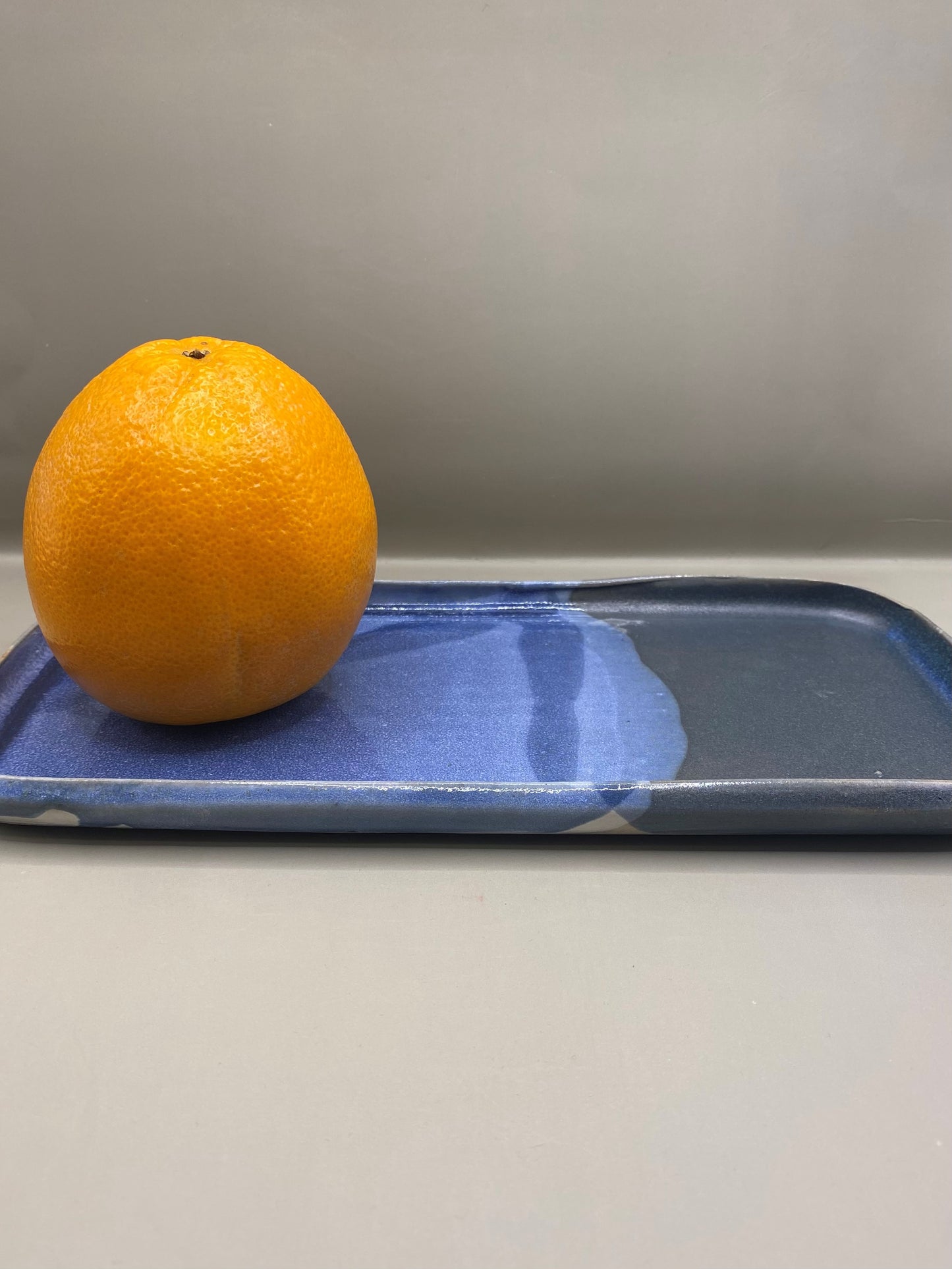 מגש מלבן כחול