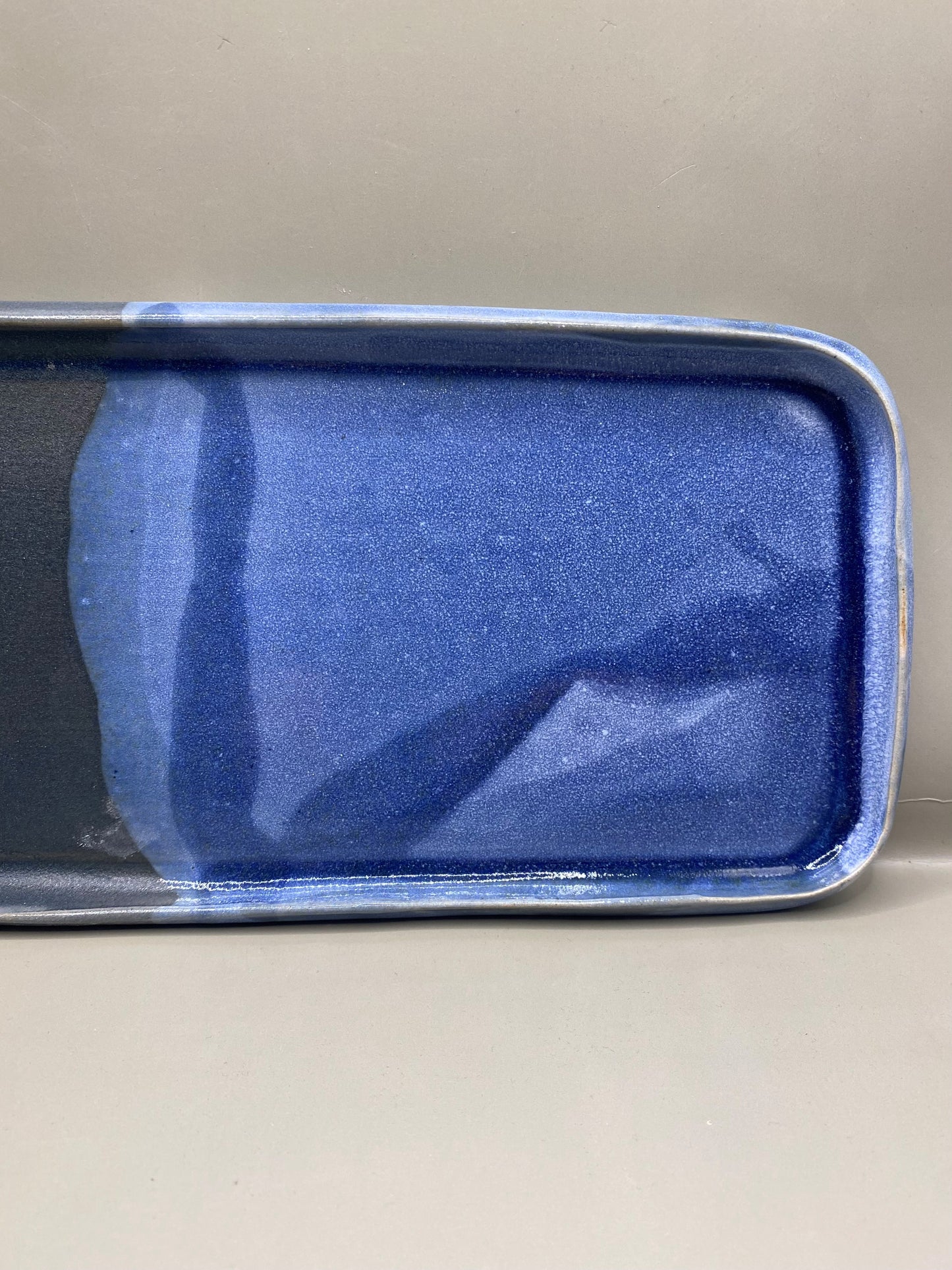 מגש מלבן כחול