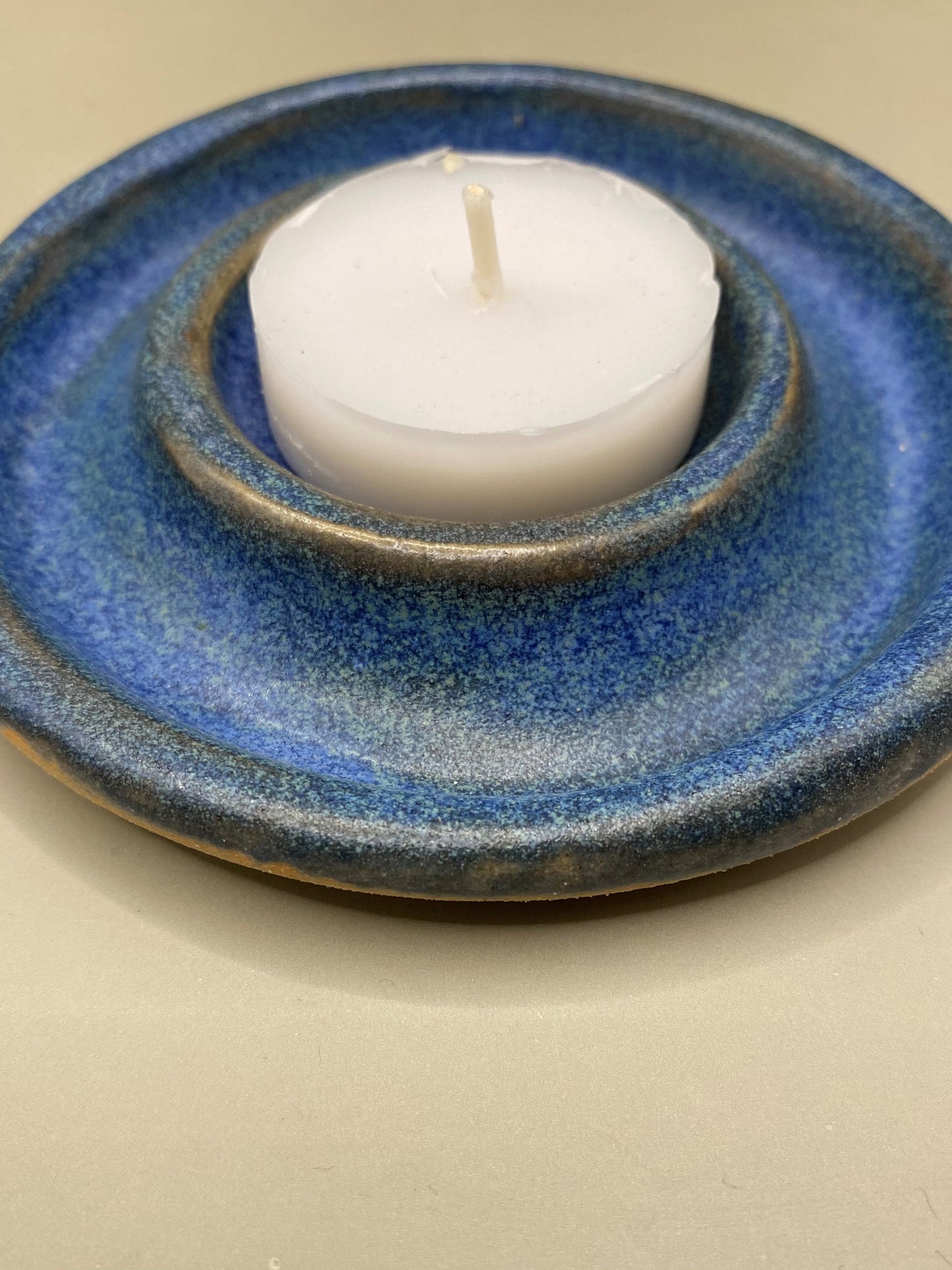 פמוטים שטוחים כחול