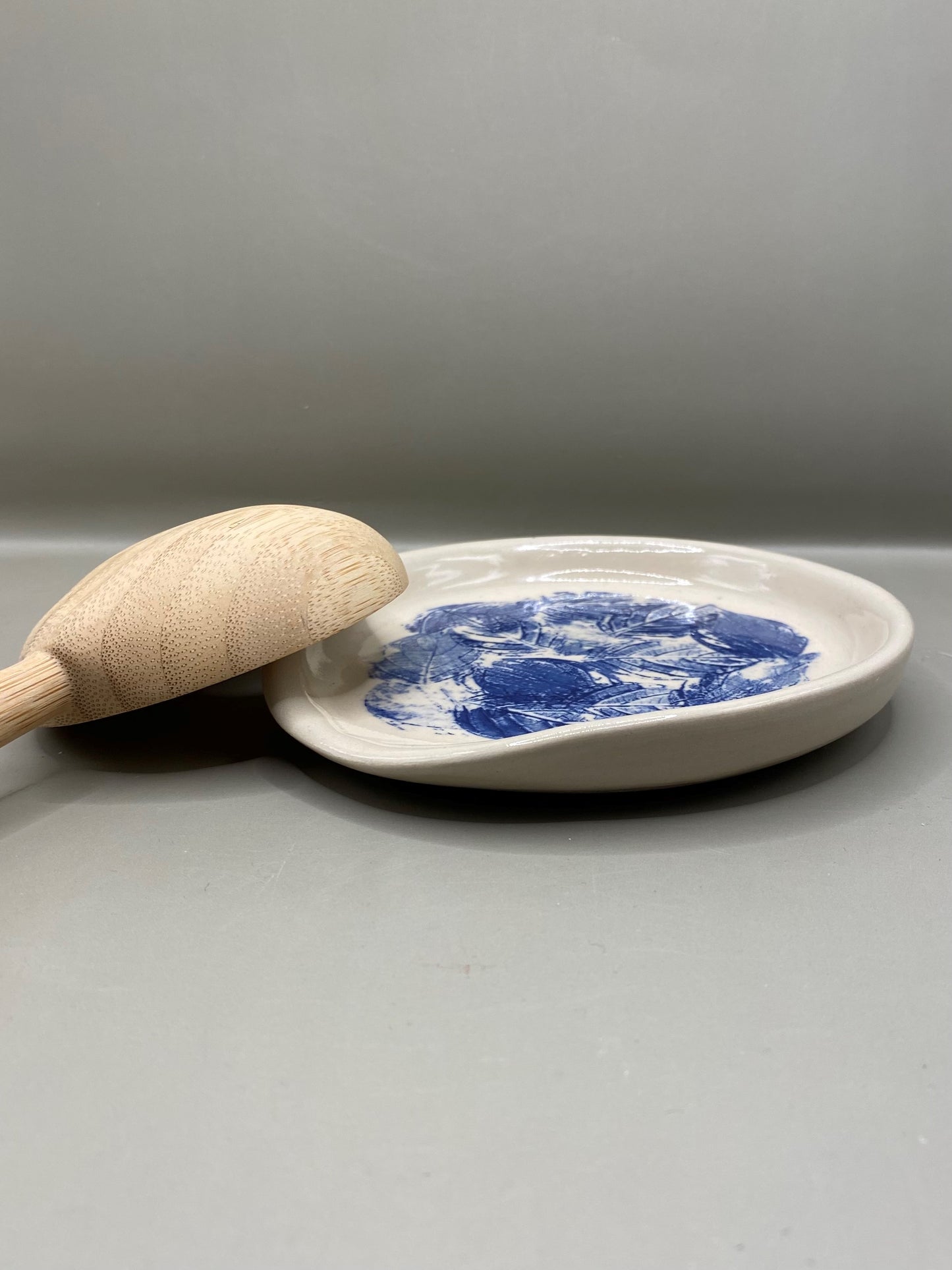 צלוחית לכף עלים