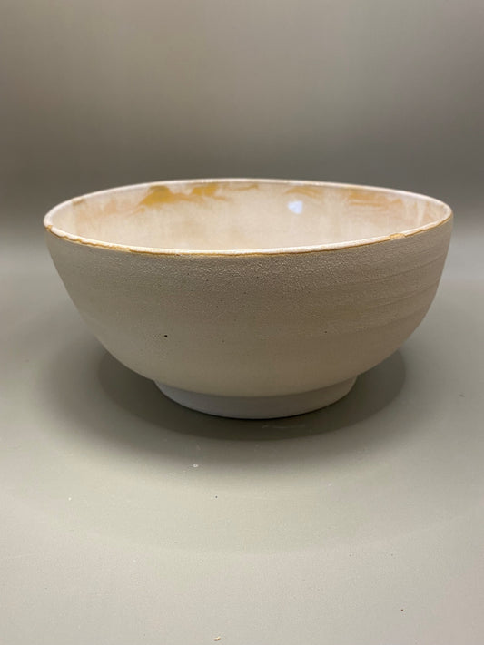 קערת קרמיקה עבודת יד - חימר לבן גלזורה קרם מגוון